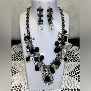 Black and Clear Crystal Cluster Necklace & Earrings Set